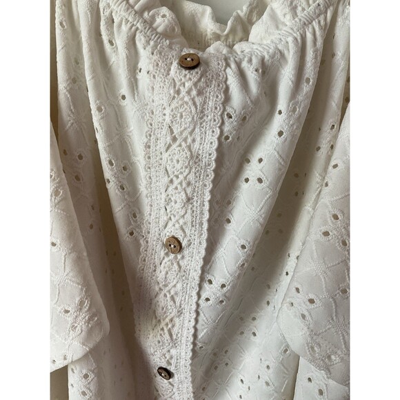 White Lace Eyelet Cold Shoulder Top Ruffle 2X XXL Naïf Blouse Shirt Women’s Plus - Picture 3 of 11
